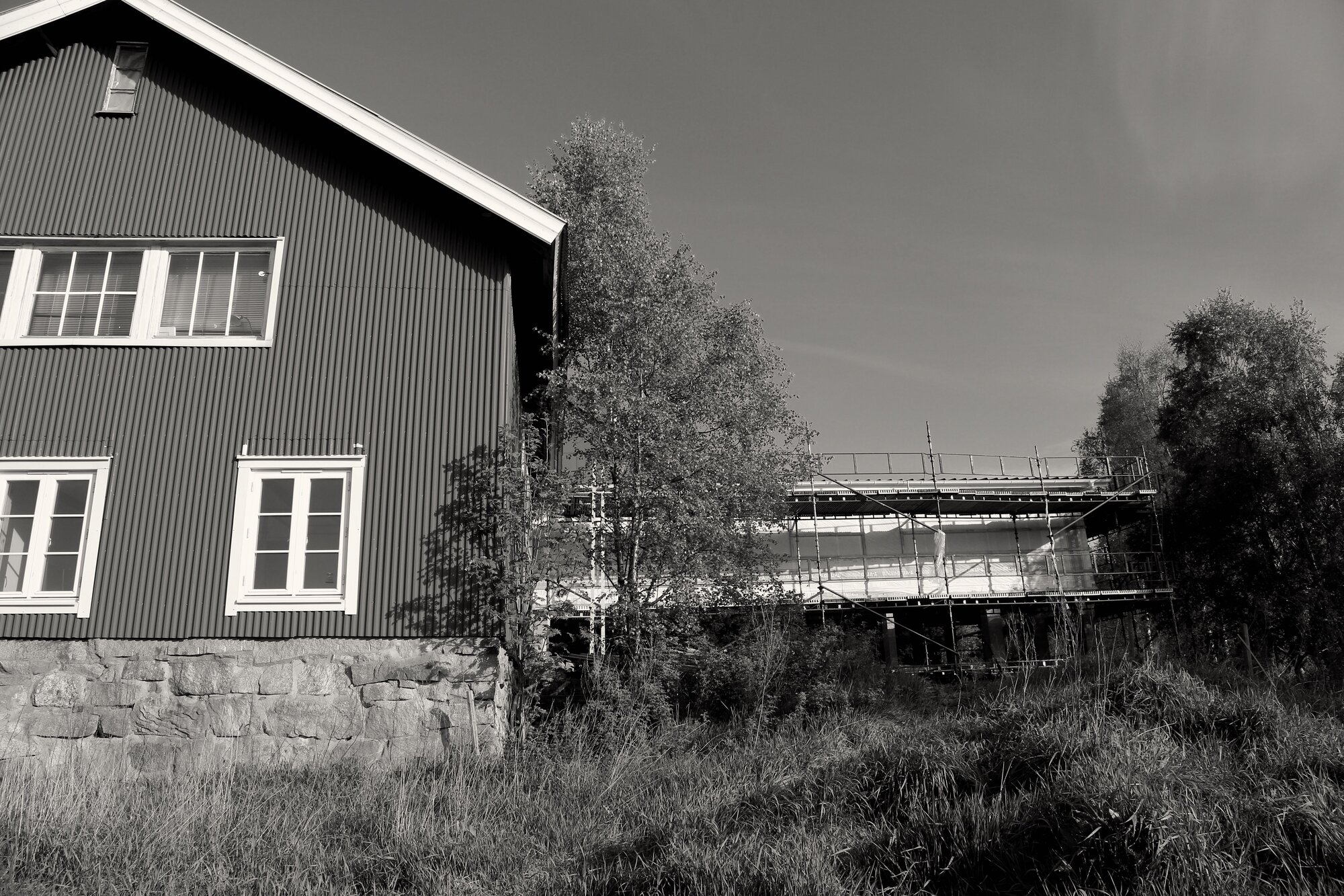 Storage building